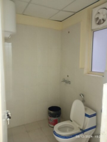 Bathroom in 2 BHK Apartment at Pyramid Heights, Sector 85 – for Rent