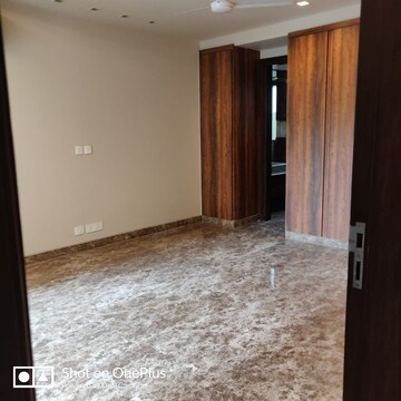 Room in 4 BHK Apartment at Anand Niketan – for Rent