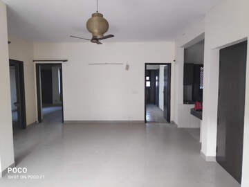 Room in 2.5 BHK Builder Floor at M2K The White House, Sector 57 – for Rent
