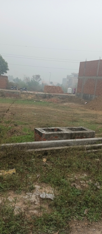 Plot For Sale in Aggarwal Property 