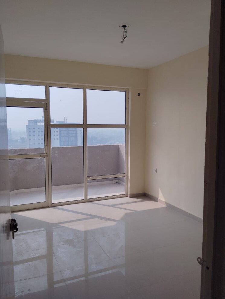 Room, signature-global-city-92 3 Bedroom 1385 Sq.Ft. Apartment In Sector 92 Gurgaon 8075224