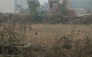 Plot For Sale in Madhuban Bapudham