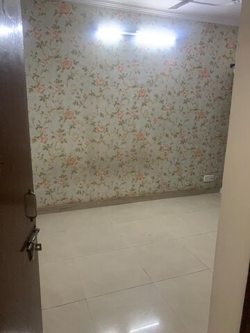 Master Bedroom in 2 BHK Apartment at Sector 12 Dwarka – for Rent