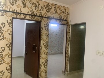 Room in 2 BHK Apartment at Sector 12 Dwarka – for Rent