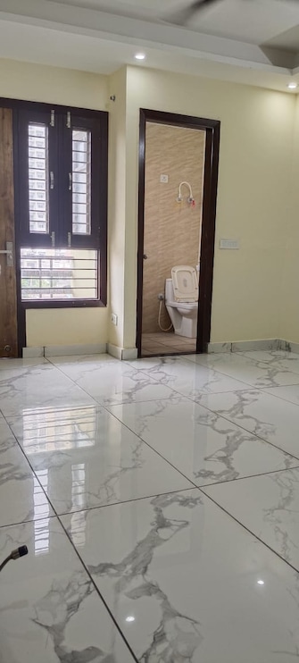 3 BHK Builder Floor For Rent in Surendra Avenue 69 Sector 69 Gurgaon  8075350