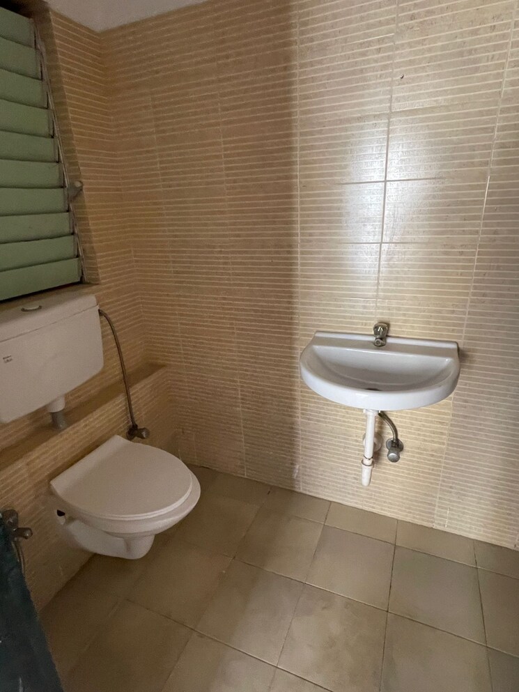 Bathroom, db-orchid-ozone 2 Bedroom 610 Sq.Ft. Apartment In Dahisar East Mumbai 8075332