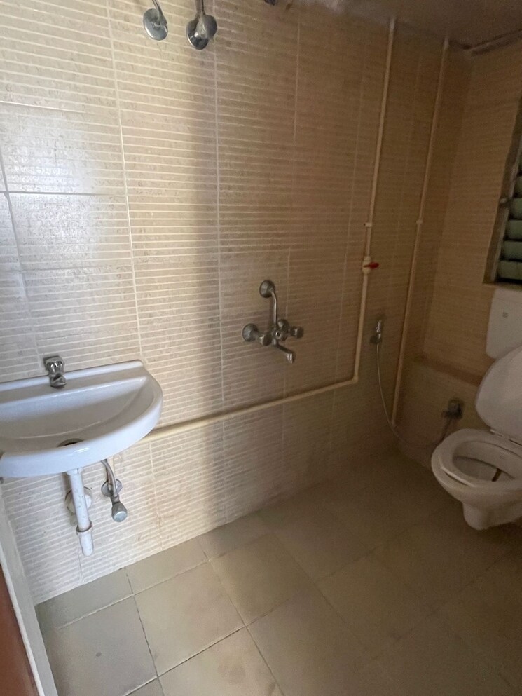 Bathroom, db-orchid-ozone 2 Bedroom 610 Sq.Ft. Apartment In Dahisar East Mumbai 8075332