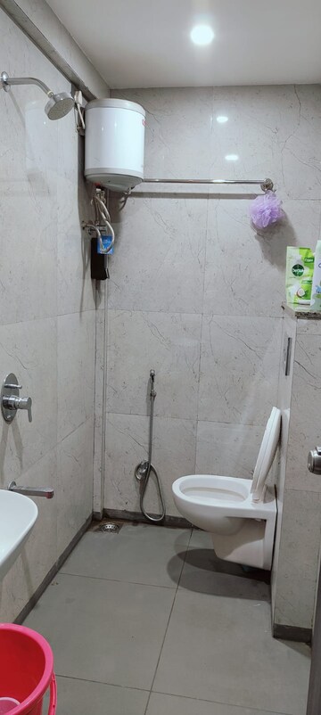 Bathroom in 3 BHK Villa at Ashoka Marg – for Rent