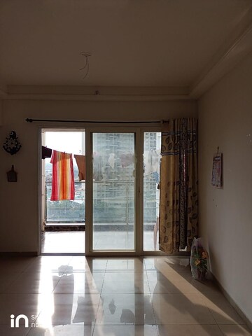 Room in 2 BHK Apartment at Kolte Patil R10, Hinjewadi – for Rent