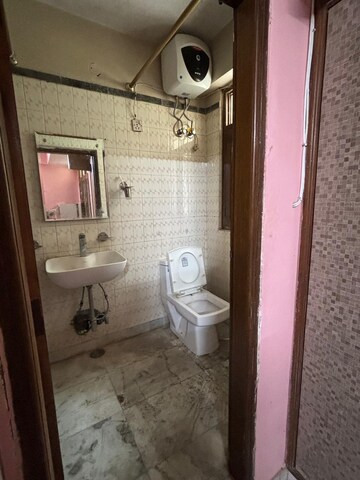 Bathroom in 3 BHK Apartment at Gopal Pura Mode – for Rent