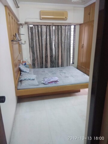 Bedroom in 4 BHK Apartment at Khar West – for Sale