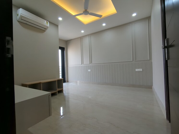 Living Room, unitech-south-city-ii 4 Bedroom 2650 Sq.Ft. Builder Floor In Sector 50 Gurgaon 8075521