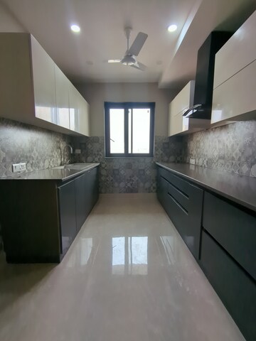 Kitchen in 4 BHK Builder Floor at Unitech South City II, Sector 50 – for Sale