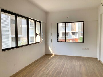 Room in 6 BHK Apartment at Gera Isle Royale, Bavdhan – for Rent