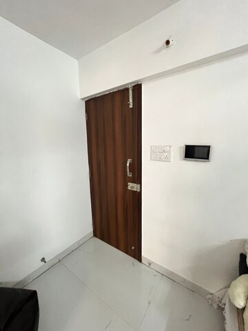 Room in 2.5 BHK Apartment at Excellaa Panama Park, Lohgaon – for Rent