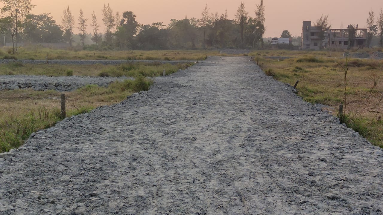 Plot For Sale in Green Plaza 