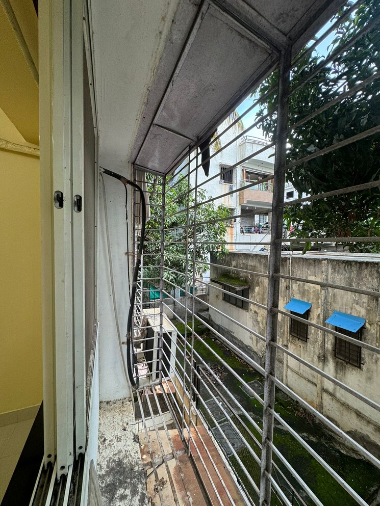 Balcony, suda-silver-estate 1 Bedroom 650 Sq.Ft. Apartment In Kondhwa Pune 8075680