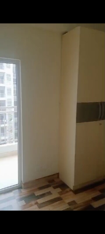 Room in 1 BHK Apartment at VVIP Nest, Raj Nagar Extension – for Rent