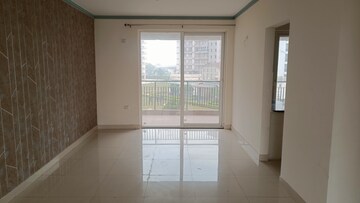 Room in 3.5 BHK Apartment at Cosmos Express 99, Sector 99 – for Sale