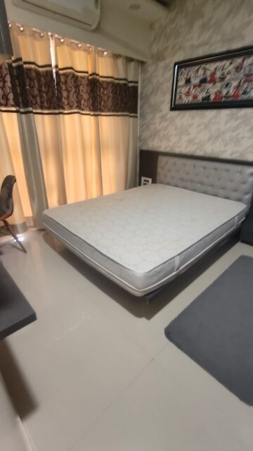 Bedroom in 2 BHK Apartment at Melange Apartment, Santacruz East – for Rent