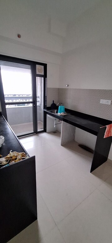 Furnished Amenities in 2 BHK Apartment at Lodha Vista, Lower Parel – for Rent