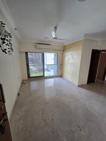1 BHK Apartment For Rent in Santacruz West