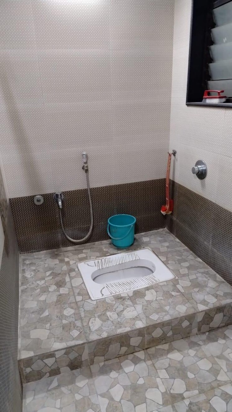 Bathroom, green-acres-ii-chs-ltd 3 Bedroom 845 Sq.Ft. Apartment In Ghodbunder Road Thane 8076217