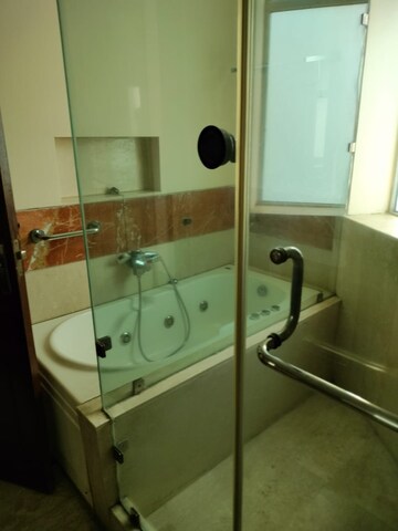 Bathroom in 3 BHK Apartment at Parsvnath Exotica, Sector 53 – for Rent