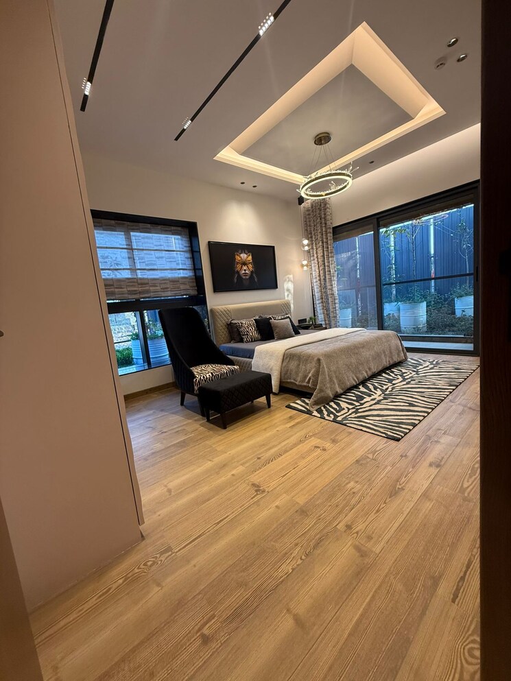  Parking, unique-envogue 4 Bedroom 1935 Sq.Ft. Apartment In Mundhwa Pune 8076295