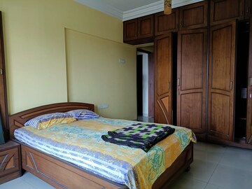 Bedroom in 2 BHK Apartment at Vanamali CHS, Chembur – for Rent