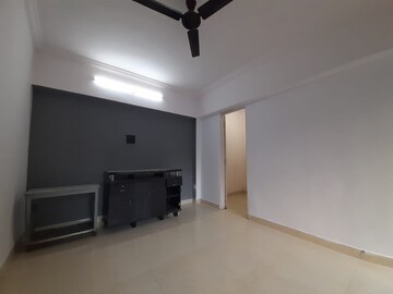 Room in 3 BHK Apartment at Royal Palms, Goregaon East – for Rent