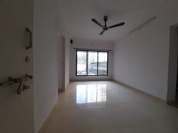 Room in 3 BHK Apartment at Royal Palms, Goregaon East – for Rent