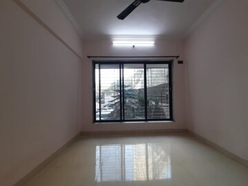 Room in 3 BHK Apartment at Royal Palms, Goregaon East – for Rent