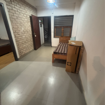 Room in 2 BHK Builder Floor at Sector 23a – for Rent