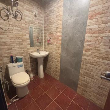 Attached Bathroom in 2 BHK Builder Floor at Sector 23a – for Rent