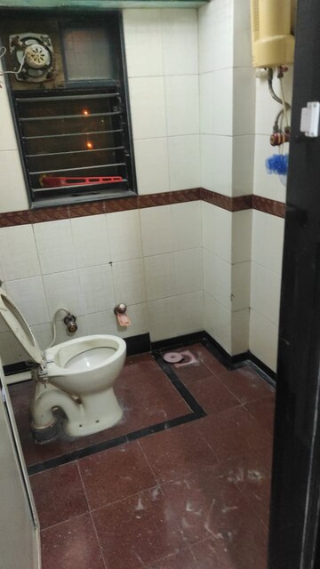 Bathroom in 2.5 BHK Apartment at Payal CHS, Kandivali East – for Rent