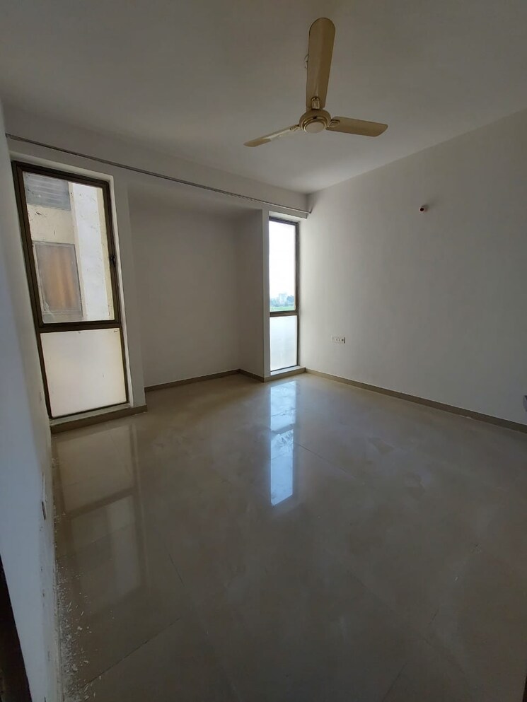 Room, jatkhedi 3 Bedroom 1000 Sq.Ft. Apartment In Jatkhedi Bhopal 8076430