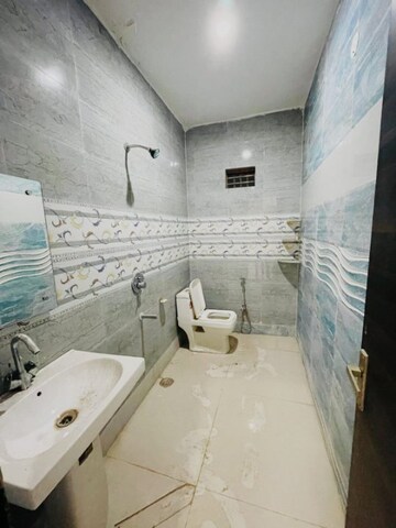 Bathroom in 3 BHK Builder Floor at Sector 38 – for Rent