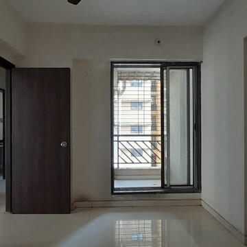 Room in 2 BHK Apartment at Kalpavruksha Aura, Taloja – for Rent