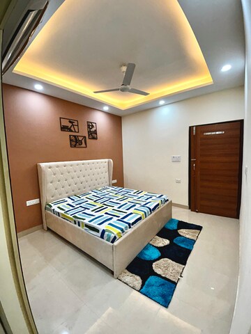 Bedroom in 1 BHK Builder Floor at Plaza Mall, Sector 28 – for Rent