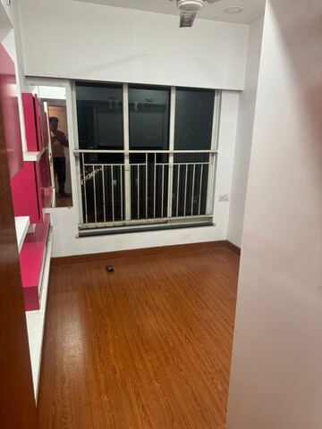Furnished Amenities in 2 BHK Apartment at Lodha Sterling, Kolshet Road – for Sale