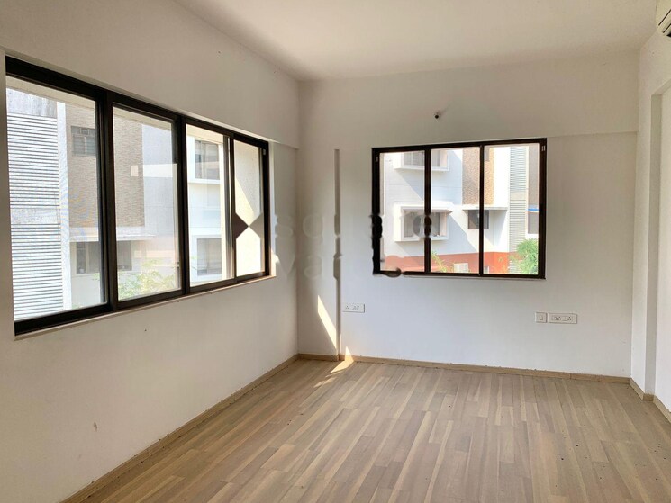 Room, gera-isle-royale 6 Bedroom 4500 Sq.Ft. Apartment In Bavdhan Pune 8076509