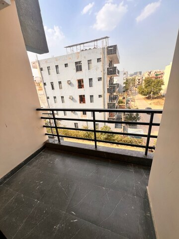 Balcony in 1 BHK Builder Floor at Sector 53 – for Rent