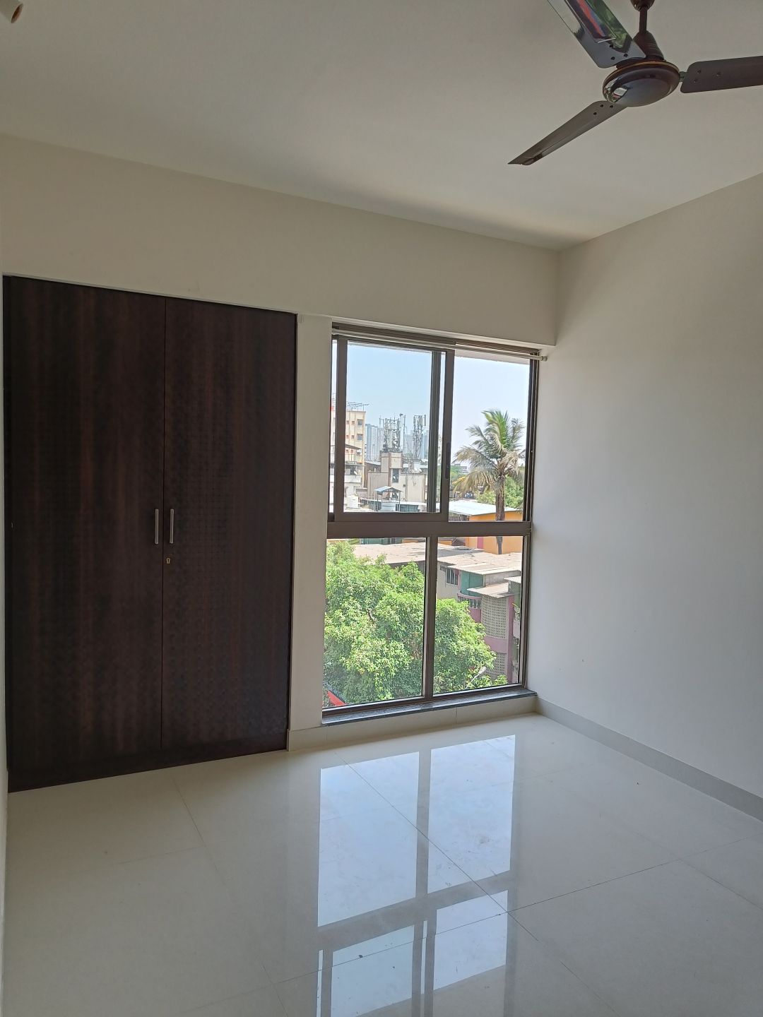 2 BHK + Extra Room Apartment For Sale in Rustomjee Urbania Azziano