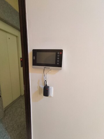 Furnished Amenities in 2 BHK Builder Floor at Malviya Nagar – for Rent