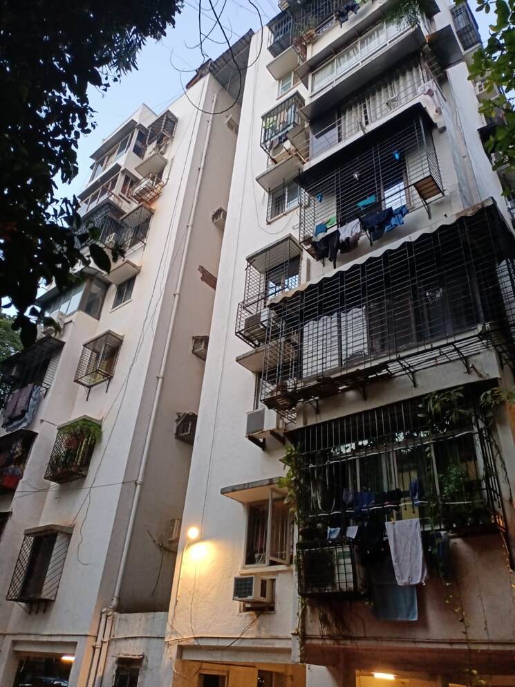 Exterior View, bandra west 2 Bedroom 700 Sq.Ft. Apartment In Bandra West Mumbai 8076541
