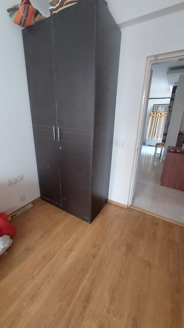 Room in 3 BHK Apartment at Bestech Park View Ananda, Sector 81 – for Rent