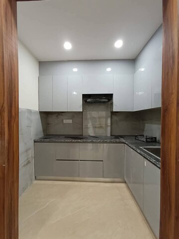 Kitchen in 2 BHK Builder Floor at Neb Sarai – for Rent