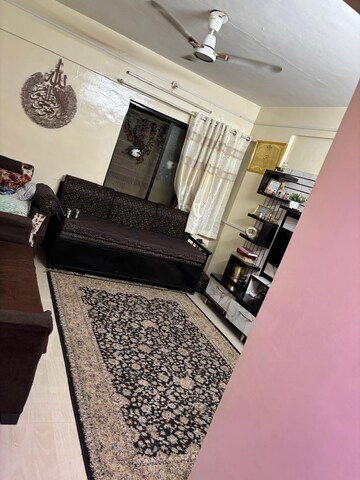 Furnished Amenities in 1.5 BHK Apartment at Modern Pride Apartment, Ganesh Peth – for Sale