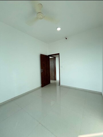 Room in 2 BHK Apartment at Shreeji Atlantis, Malad West – for Rent
